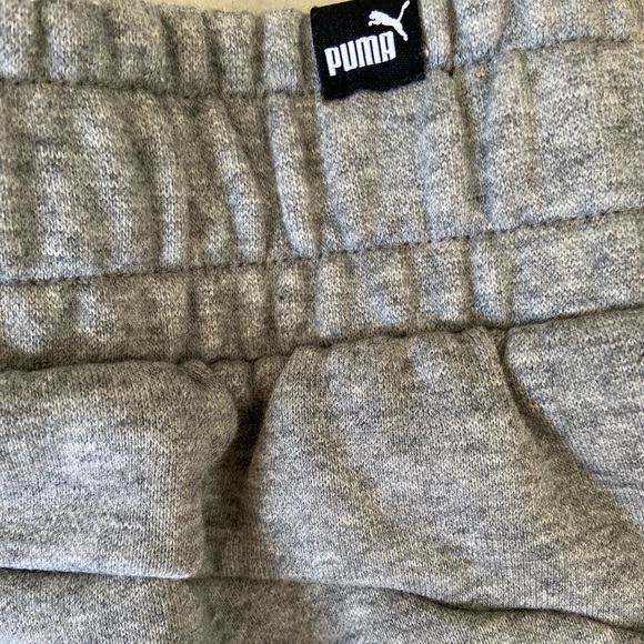 Puma sweatpants for women or men - Picture 6 of 8